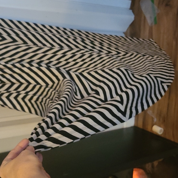 Calvin Klein Womens sz Large Maxi dress, Black and White striped, EUC. 2 for $20 - Picture 3 of 4